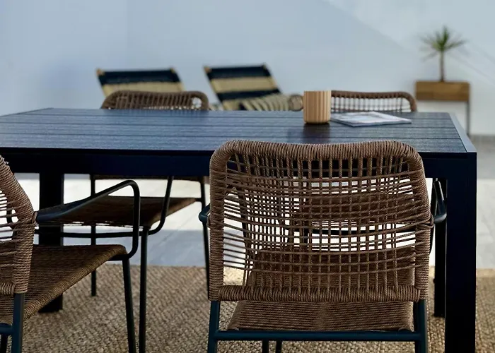 Canaryislandshost L Girasol *