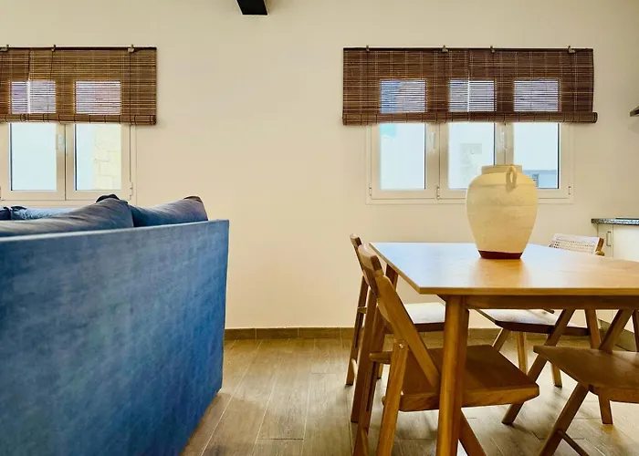 Canaryislandshost L Girasol *